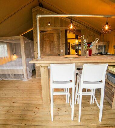 Safari Lodge 4P glamping in San Marino